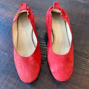 Everlane The Day Heel. Red suede shoes. Size 6 1/2.